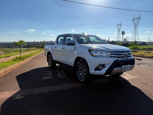 Foto 3 - Toyota Hilux SR 2.8 Turbo Diesel 4x4