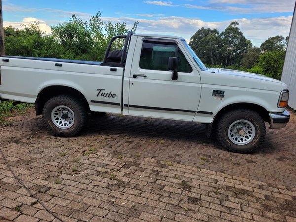 Foto 3 - Ford F1000 XLT 4.3 Turbo Diesel 4x4 C.S
