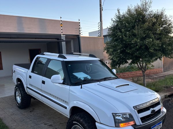 Foto 1 - Chevrolet S10 Executive 2.4 Flex 4x2