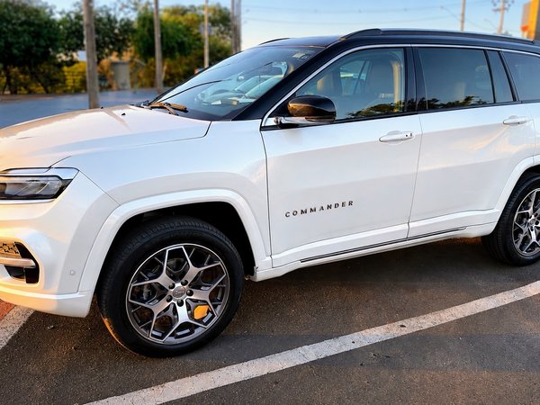 Foto 1 - Jeep Commander Overland TD380 2.0