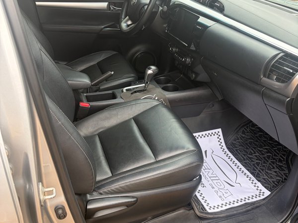 Foto 8 - Toyota Hilux SRV 2.8 Turbo Diesel 4x4