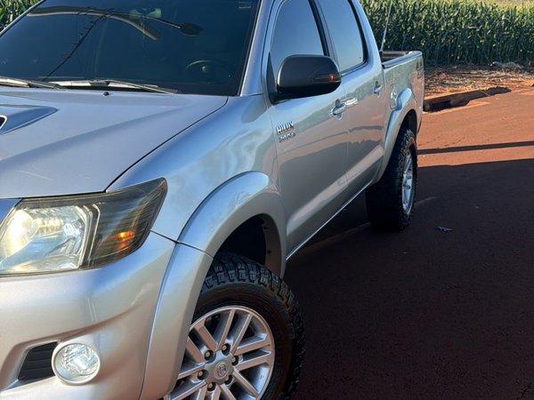 Foto 3 - Toyota Hilux SRV Top 3.0 Turbo Diesel 4x4