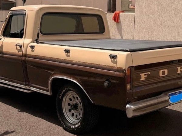 Foto 3 - Ford F1000 Super Série 3.9 Turbo Diesel 4x2 C.S