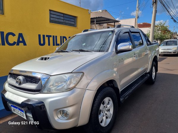 Foto 3 - Toyota Hilux SRV 3.0 Turbo Diesel 4x4