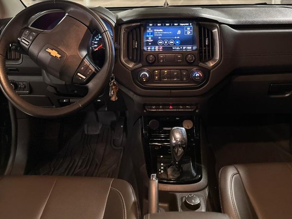 Foto 7 - Chevrolet S10 High Country 2.8 Turbo Diesel 4x4