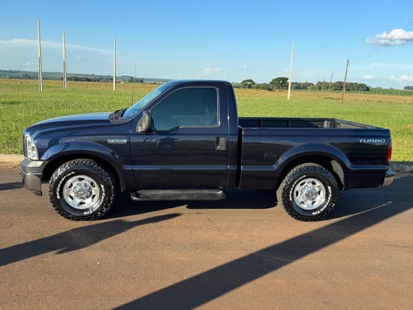 Foto 1 - Ford F250 XLT 4.2 Turbo Diesel 4x2 C.S