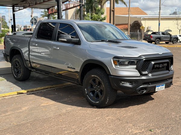 Foto 1 - RAM 1500 Rebel 5.7 V8 Gasolina 4x4