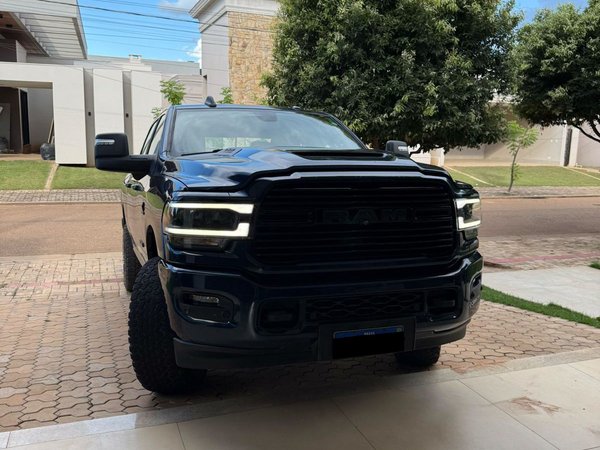 Foto 2 - RAM 2500 Laramie Night Edition 6.7 Turbo Diesel 4x4