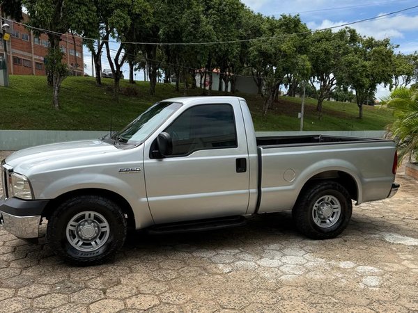 Foto 4 - Ford F250 XLT 3.9 Turbo Diesel 4x2 C.S