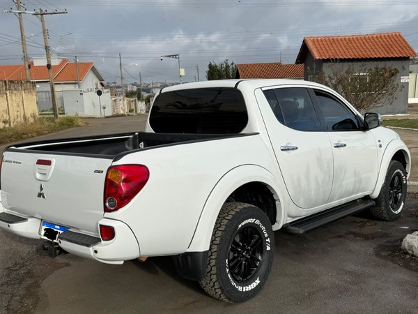 Foto 2 - Mitsubishi L200 Triton HPE 3.5 V6 24v 4x4