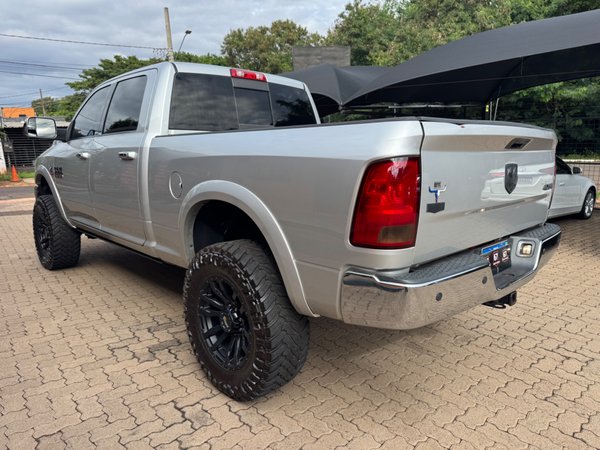 Foto 4 - RAM 2500 Laramie 6.7 Turbo Diesel 4x4