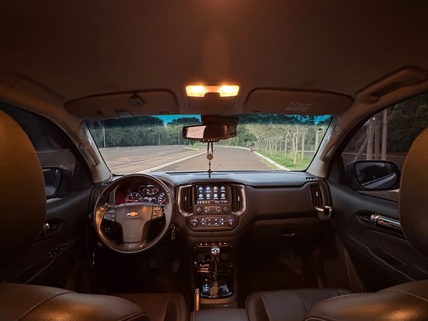 Foto 5 - Chevrolet S10 High Country 2.8 Turbo Diesel 4x4