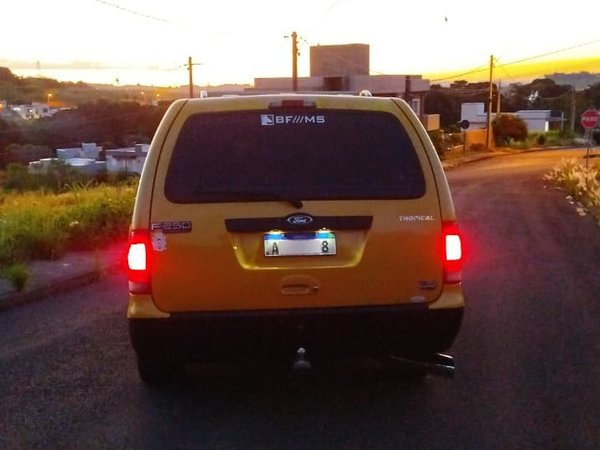 Foto 4 - Ford F250 XLT 3.9 Turbo Diesel