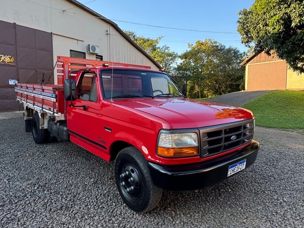 Foto 1 - Ford F4000 3.9 Turbo Diesel