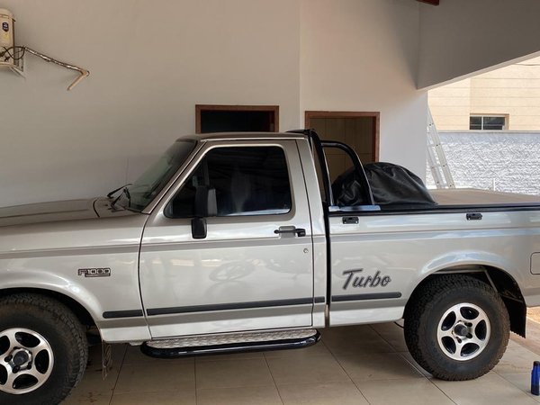 Foto 2 - Ford F1000 XLT 4.3 Turbo Diesel 4x2 C.S