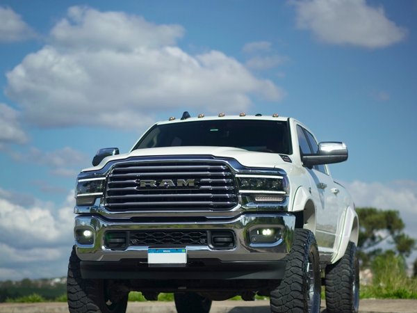 Foto 1 - RAM 2500 Laramie Quarto de Milha 6.7 Turbo Diesel 4x4