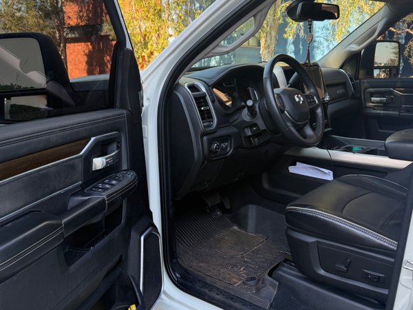 Foto 6 - RAM 2500 Laramie 6.7 Turbo Diesel 4x4
