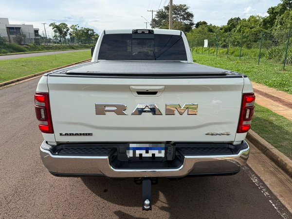 Foto 6 - RAM 2500 Laramie 6.7 Turbo Diesel 4x4