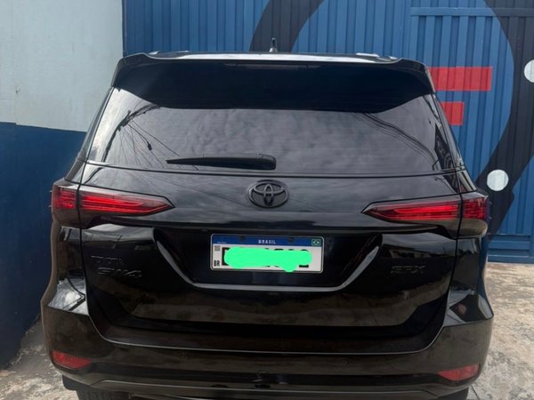 Foto 3 - Toyota Hilux SW4 SRX 2.8 Turbo Diesel 4x4