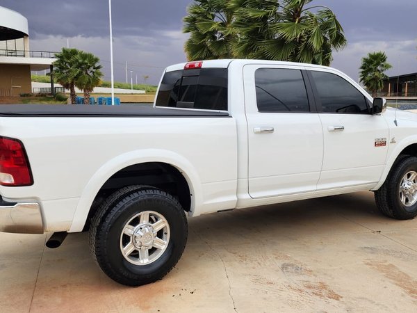 Foto 5 - RAM 2500 Laramie 6.7 Turbo Diesel 4x4