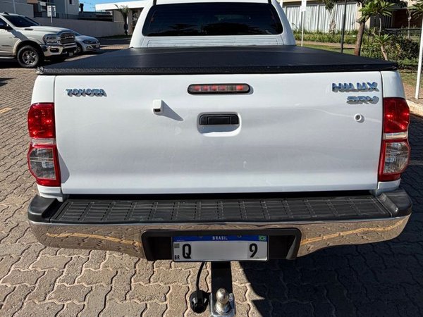 Foto 4 - Toyota Hilux SRV 3.0 Turbo Diesel 4x4