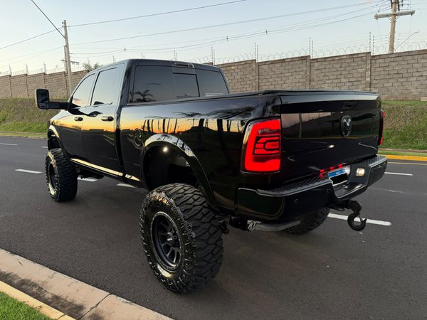 Foto 4 - RAM 2500 Laramie 6.7 Turbo Diesel 4x4