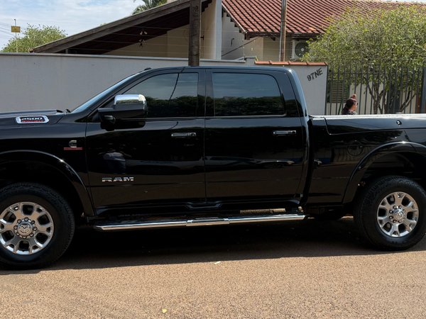 Foto 3 - RAM 2500 Laramie 6.7 Turbo Diesel 4x4