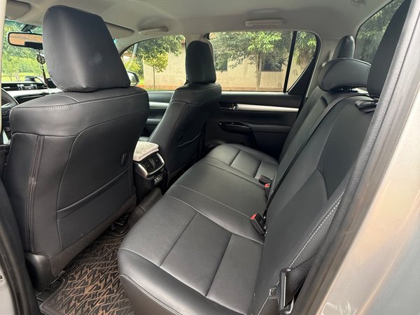 Foto 7 - Toyota Hilux SRV 2.8 Turbo Diesel 4x4