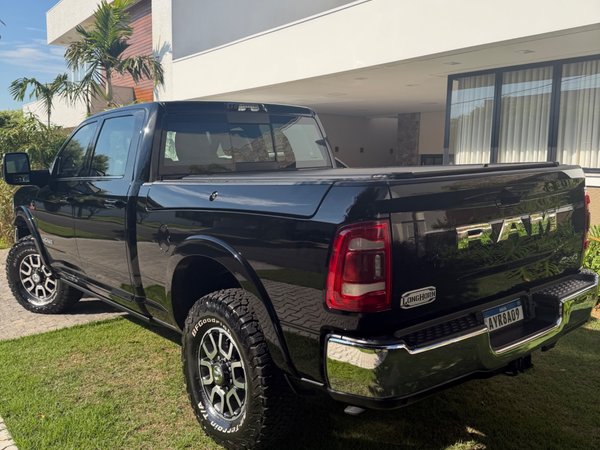 Foto 4 - RAM 3500 Longhorn Limited 6.7 Turbo Diesel 4x4