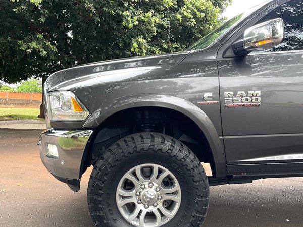 Foto 9 - RAM 2500 Laramie 6.7 Turbo Diesel 4x4