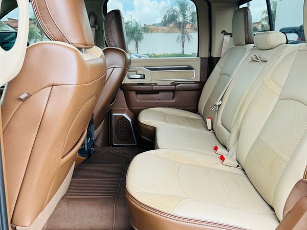 Foto 8 - RAM 2500 Laramie 6.7 Turbo Diesel 4x4