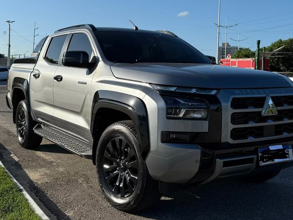 Foto 1 - Mitsubishi Triton Katana 2.4 Bi-Turbo Diesel 4x4