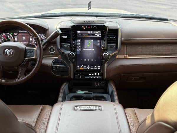 Foto 8 - RAM 3500 Longhorn Limited 6.7 Turbo Diesel 4x4