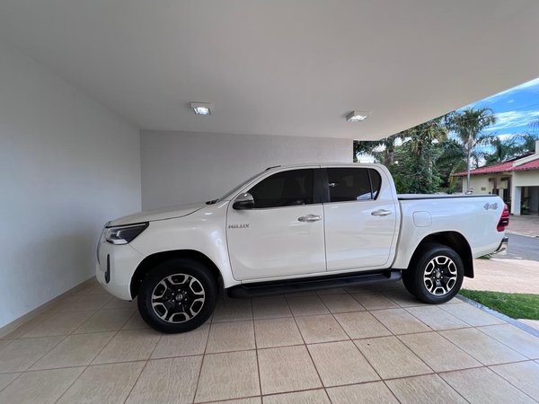 Foto 1 - Toyota Hilux SRX 2.8 Turbo Diesel 4x4
