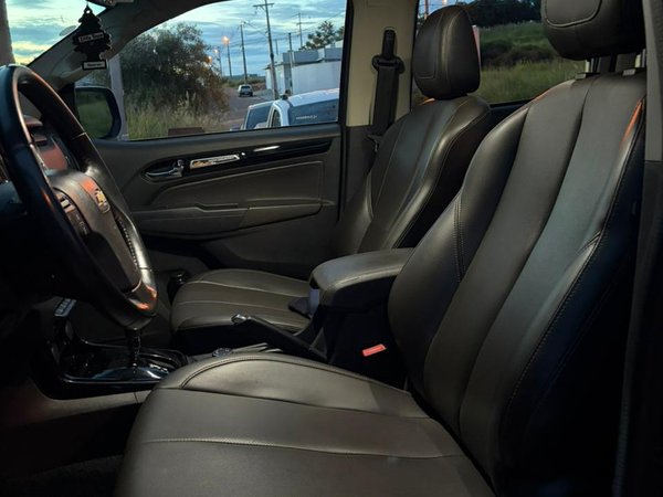 Foto 7 - Chevrolet S10 High Country 2.8 Turbo Diesel 4x4