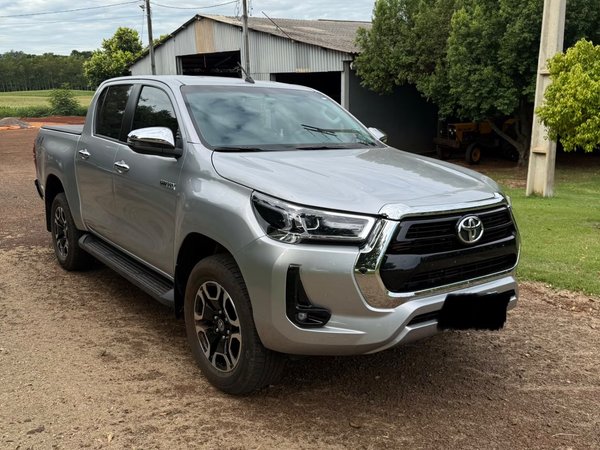 Foto 2 - Toyota Hilux SRV 2.8 Turbo Diesel 4x4