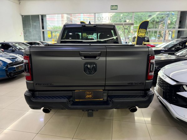 Foto 6 - RAM 1500 Rebel 5.7 V8 Gasolina 4x4