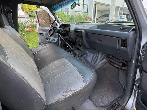 Foto 7 - Ford F1000 XLT 4.3 Turbo Diesel 4x4 C.S