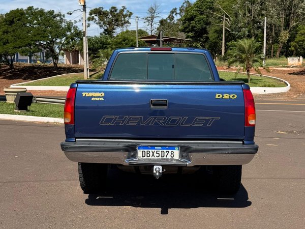 Foto 5 - Chevrolet Silverado Conquest HD 4.2 Turbo Diesel 4x2