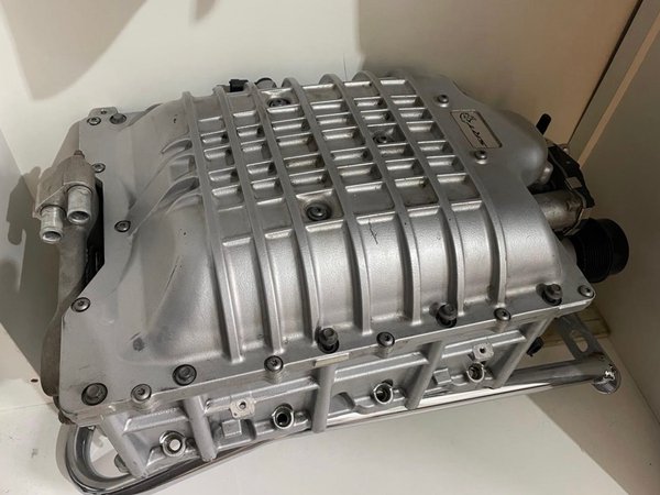 Foto 7 - RAM Classic Laramie 5.7 V8 Gasolina 4x4