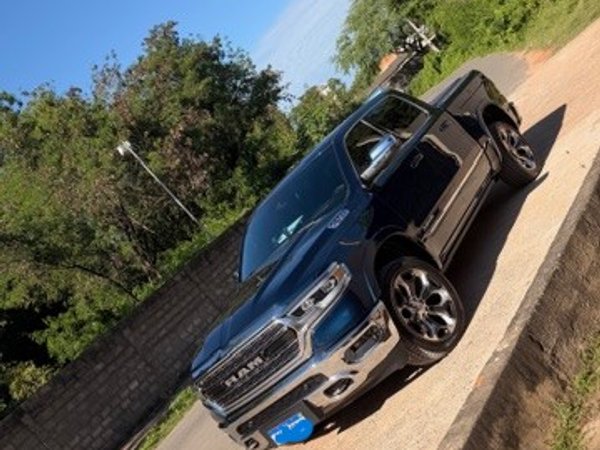 Foto 1 - RAM 1500 Limited 5.7 V8 Gasolina 4x4