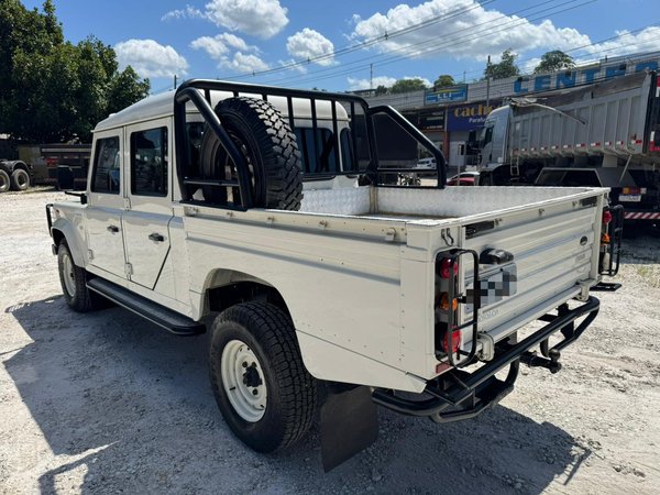 Foto 5 - Land Rover Defender Crew Cab 130 2.5 Turbo Diesel 4x4