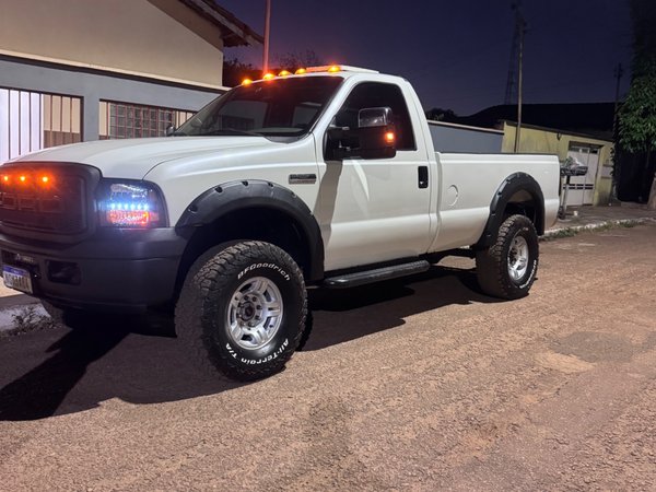 Foto 2 - Ford F250 XLT 3.9 Turbo Diesel 4x4 C.S