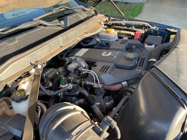 Foto 8 - RAM 3500 Laramie 6.7 Turbo Diesel 4x4