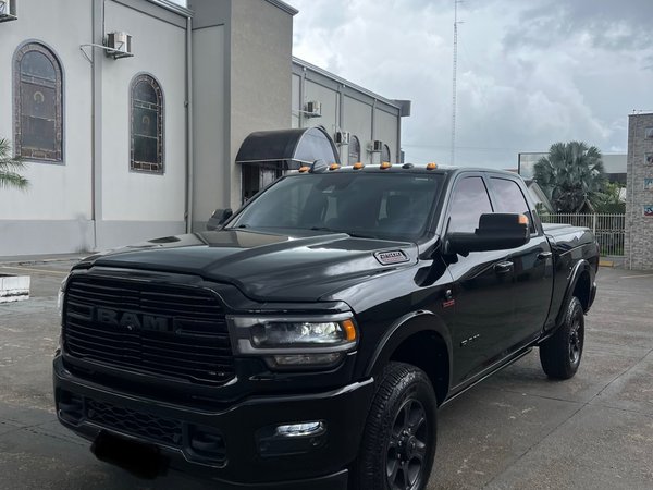 Foto 3 - RAM 2500 Laramie Night Edition 6.7 Turbo Diesel 4x4