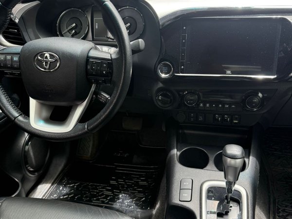 Foto 6 - Toyota Hilux SRX 2.8 Turbo Diesel 4x4
