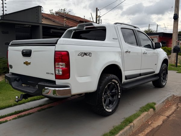 Foto 4 - Chevrolet S10 High Country 2.8 Turbo Diesel 4x4