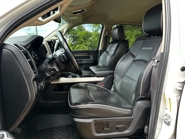 Foto 7 - RAM 2500 Laramie 6.7 Turbo Diesel 4x4