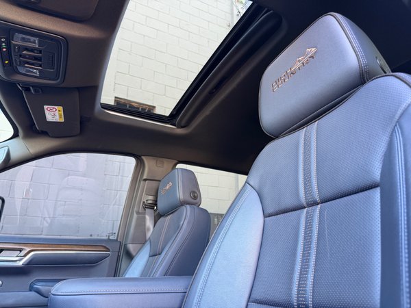 Foto 8 - Chevrolet Silverado 1500 High Country 5.3 V8 Gasolina 4x4