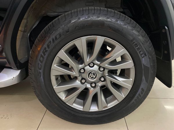 Foto 10 - Toyota Hilux SW4 SRX 2.8 Turbo Diesel 4x4